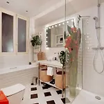 Superbe Haussmannien 4br 10p Parc Monceau Paris