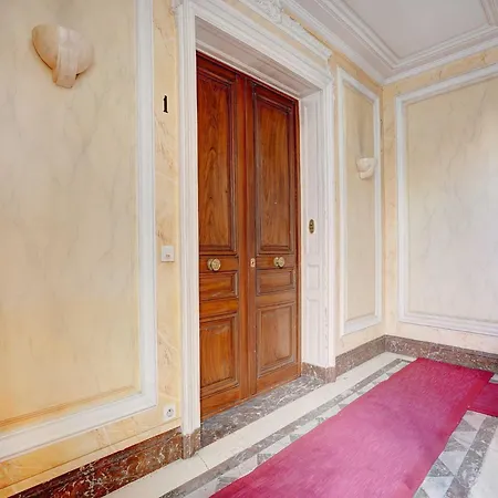 Superbe Haussmannien 4br 10p Parc Monceau Apartment *