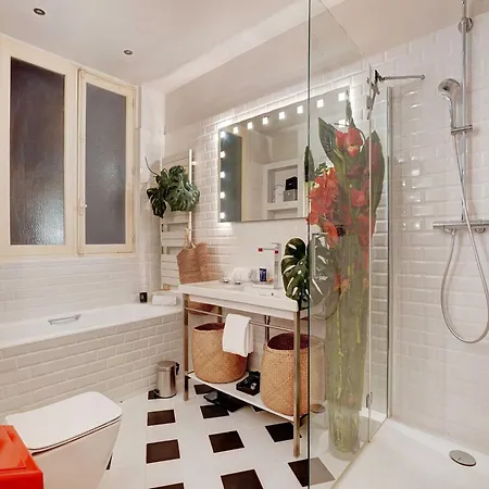 Charming - 4br -10p- Madeleine Paris