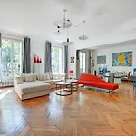 Superbe Haussmannien 4br 10p Parc Monceau