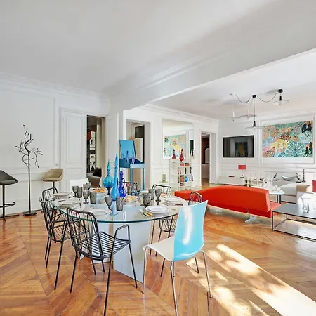 Superbe Haussmannien 4br 10p Parc Monceau *