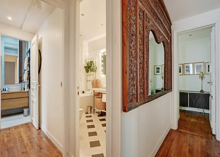 Διαμέρισμα Superbe Haussmannien 4br 10p Parc Monceau *
